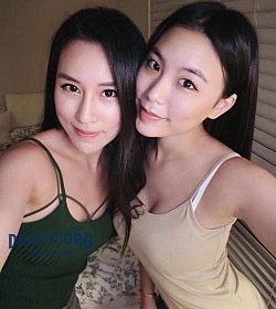 ??Charming ladies Bell & Ceci?from China just arrived Central London. ??- 26